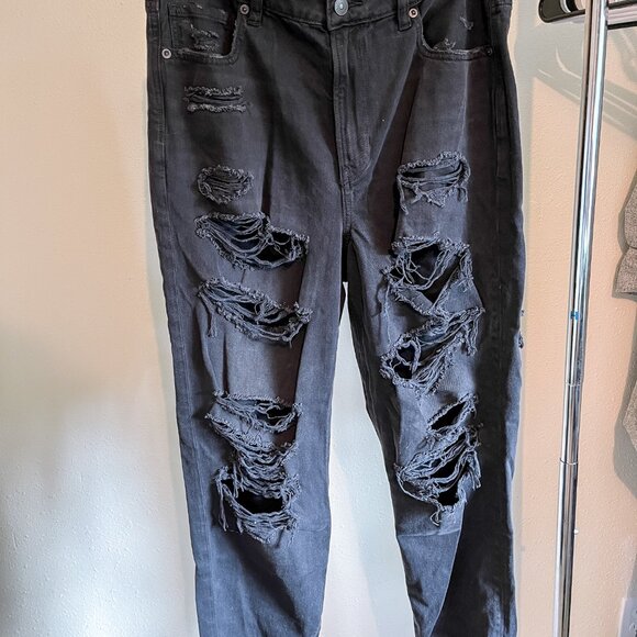 American Eagle Mom Jean Strigid Distressed | 14R - Picture 2 of 7